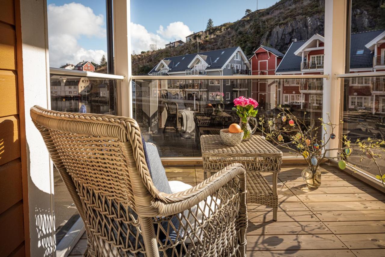 Knutholmen Hotel Kalvåg Exterior foto